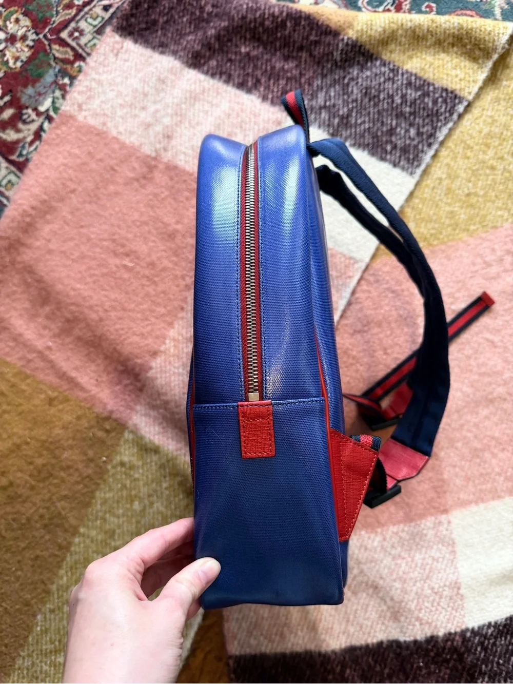 Gucci Blue Leather Backpack with Drip Logo in Yellow and Red